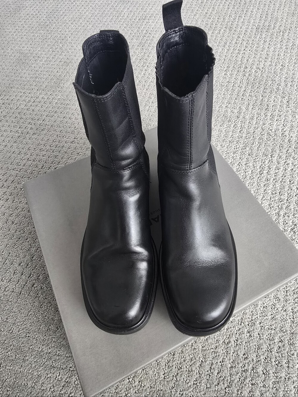 Vagabond Classic Black Leather Women's Ankle Boots